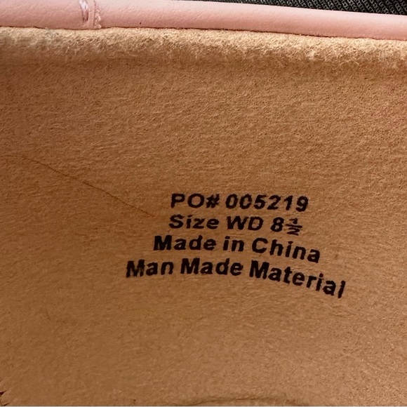 Journee Renzo flats romantic pink, size 9. marked as 8.5, it is closer to a 9. - Picture 6 of 7